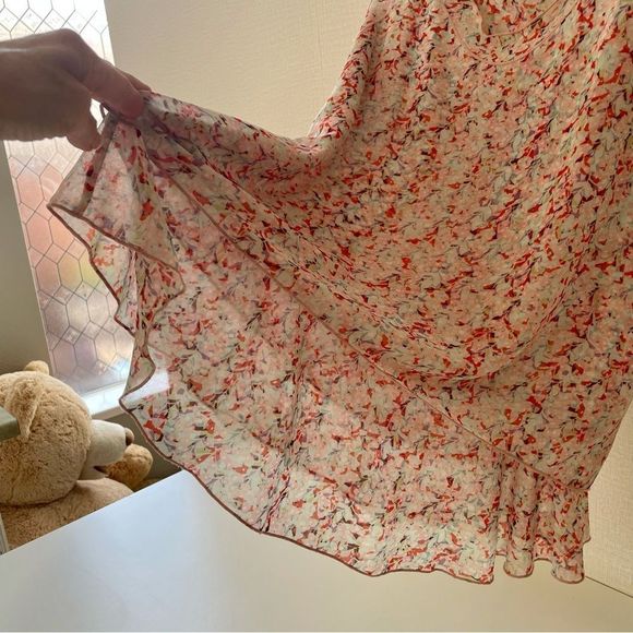 CAbi Sweet Floral Print Semi Sheer Sleeveless Layered Bella Top, Style #… - Picture 5 of 9